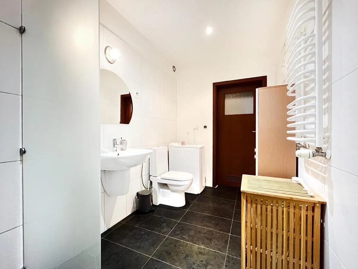 Apartment In Cozy Area For 4 Guest, Cracow Krakov